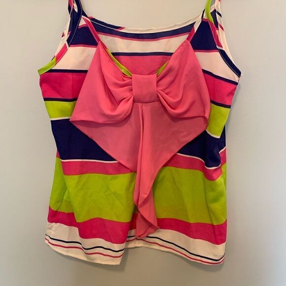 Geometric Silky Tank Top  - Picture 4 of 6